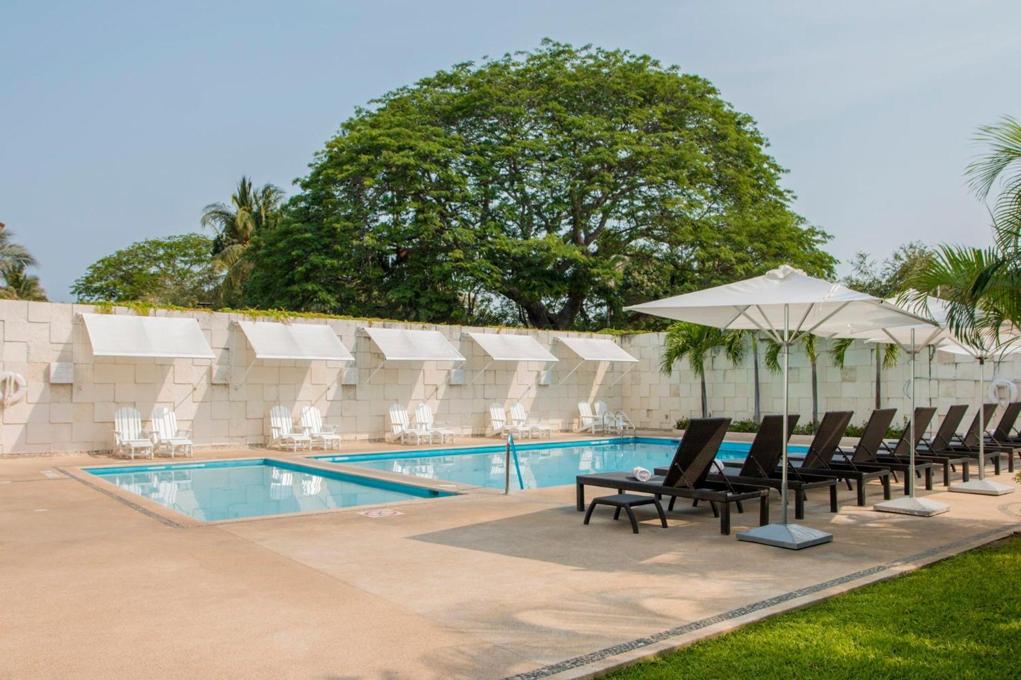 La Isla By Ihg Hotel 4*